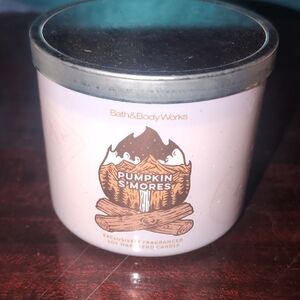 Bath & Body Works Pumpkin S'mores Candle